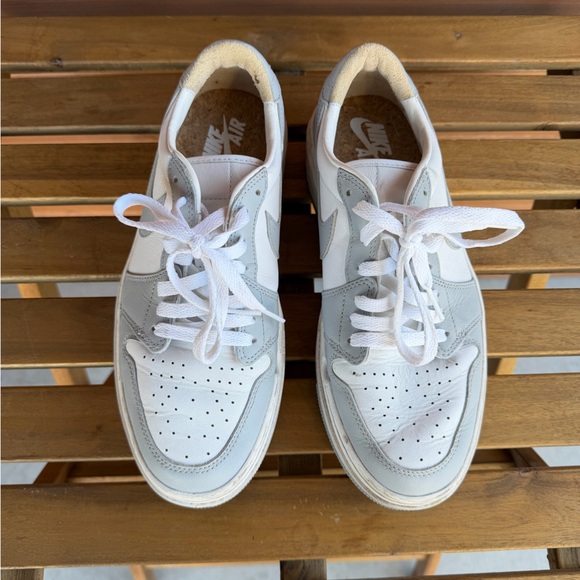 Nike Women's White and Light Gray Sneakers - Picture 2 of 3